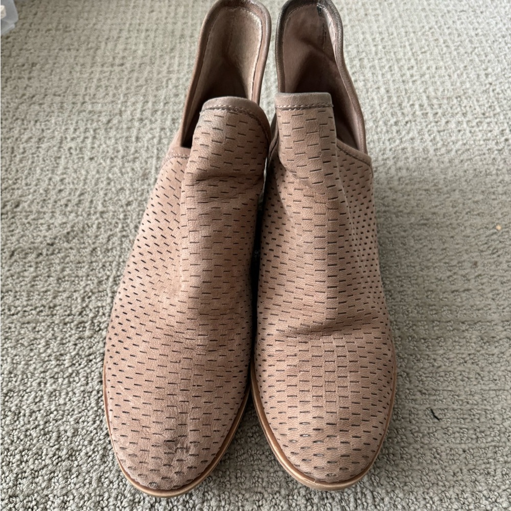 Lucky Brand Bashina Suede Booties Size 8.5